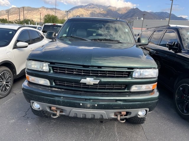 2002 Chevrolet Suburban 1500 Z71 photo 2