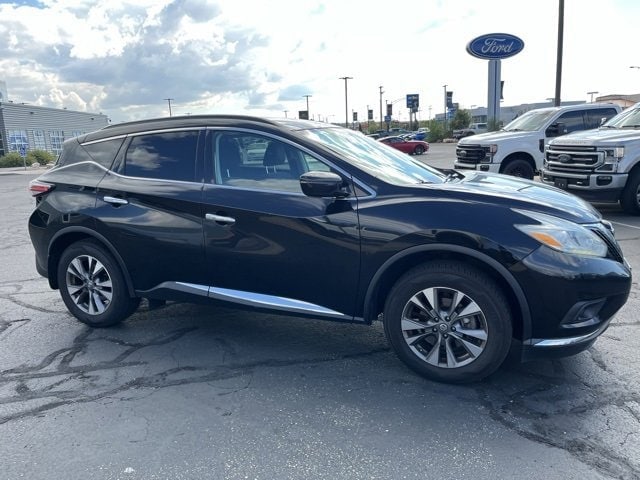 2017 Nissan Murano SV photo 11