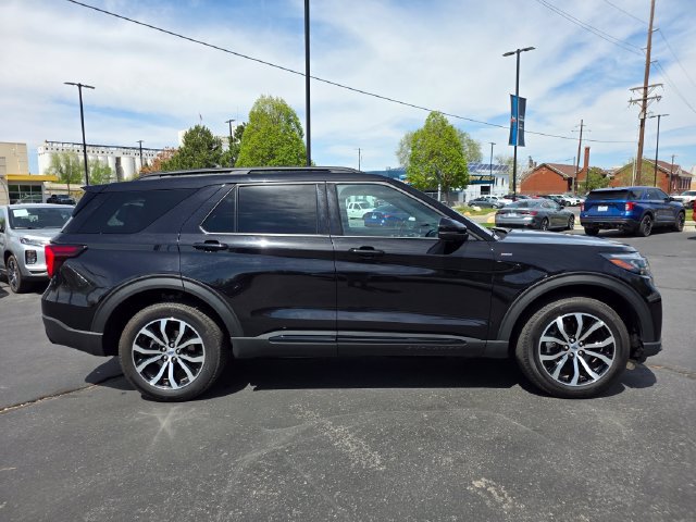 Used 2025 Ford Explorer ST-Line SUV