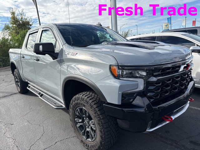 2025 Chevrolet Silverado 1500 ZR2 photo 2