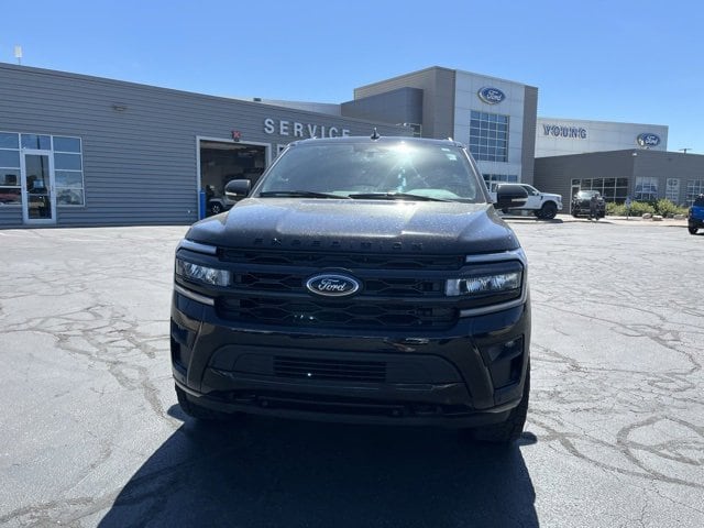 2024 Ford Expedition MAX Limited photo 3