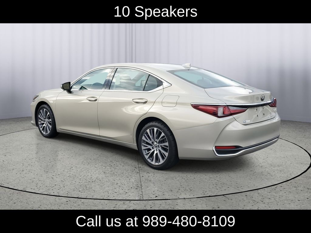 2021 Lexus ES 250 photo 4