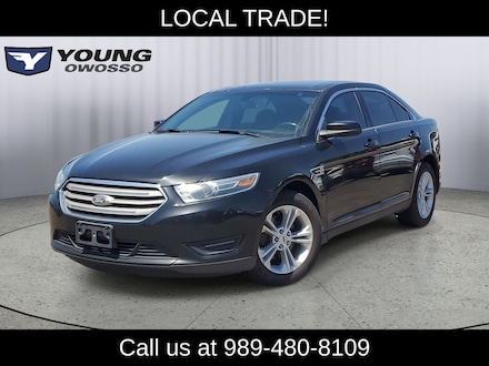 2016 Ford Taurus SEL Sedan