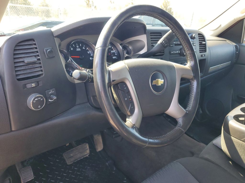 2014 Chevrolet Silverado 2500HD LT - Photo 6