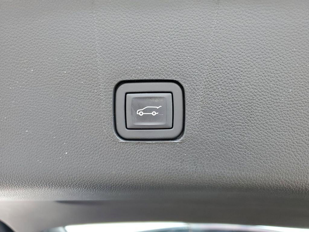 2023 Chevrolet Traverse 1LT - Photo 30