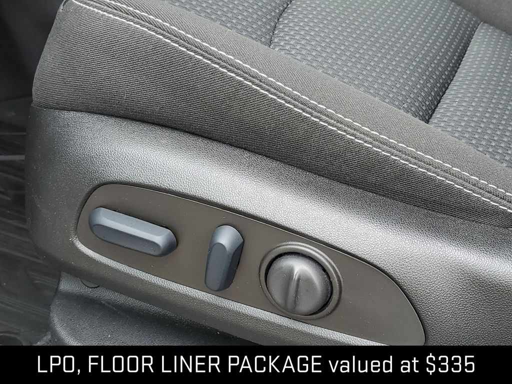 2023 GMC Terrain SLE - Photo 7