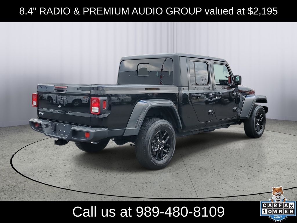 2022 Jeep Gladiator Altitude photo 3