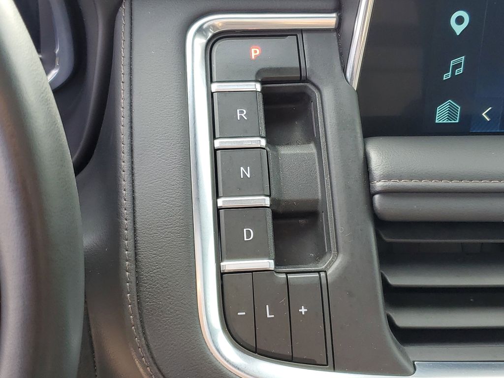 2023 Chevrolet Suburban High Country - Photo 18