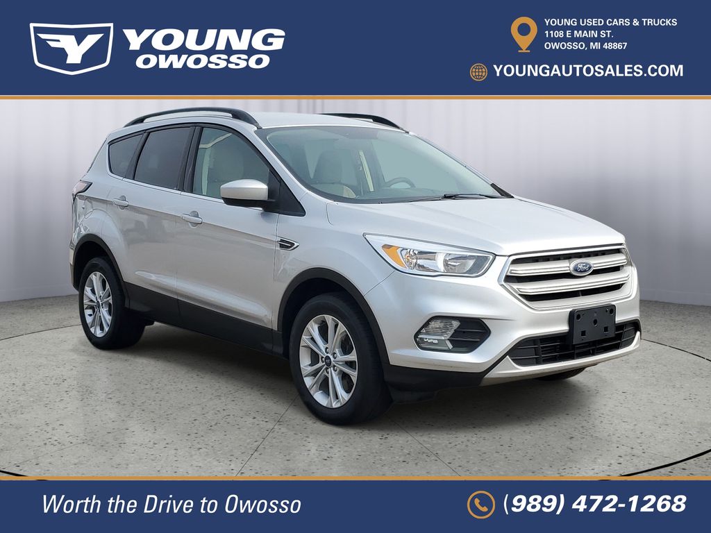 Used 2018 Ford Escape SE with VIN 1FMCU9G90JUC63525 for sale in Owosso, MI