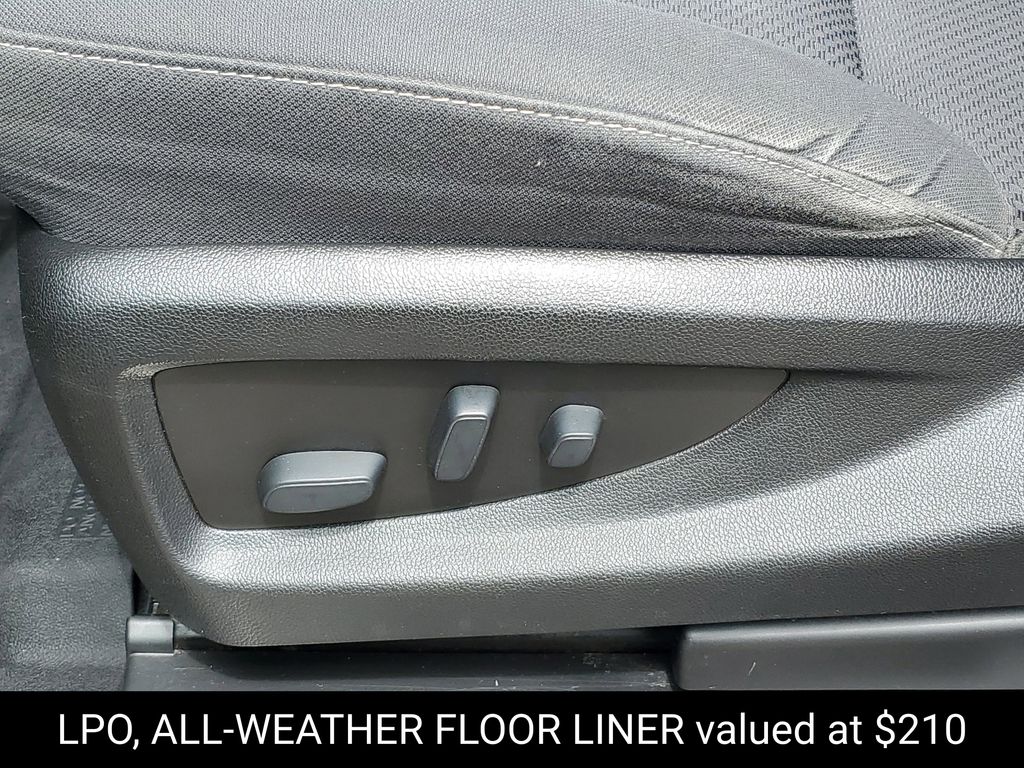 2019 Chevrolet Silverado 1500 LD LT Z71 - Photo 7
