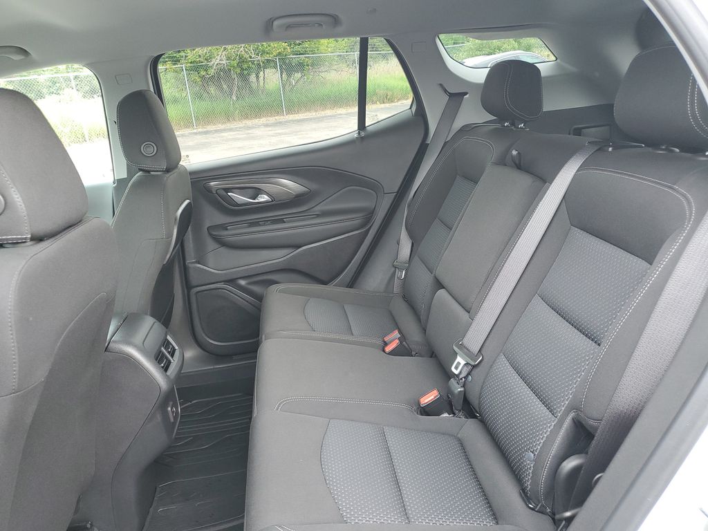 2023 GMC Terrain SLE - Photo 32