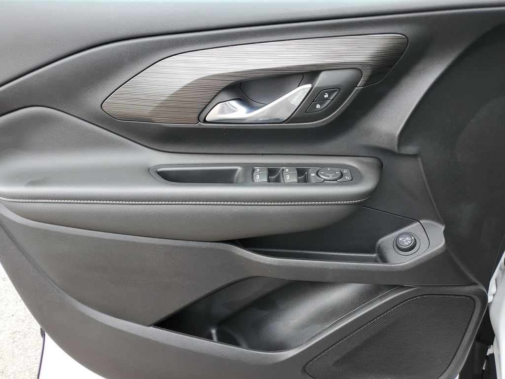 2023 GMC Terrain SLE - Photo 26