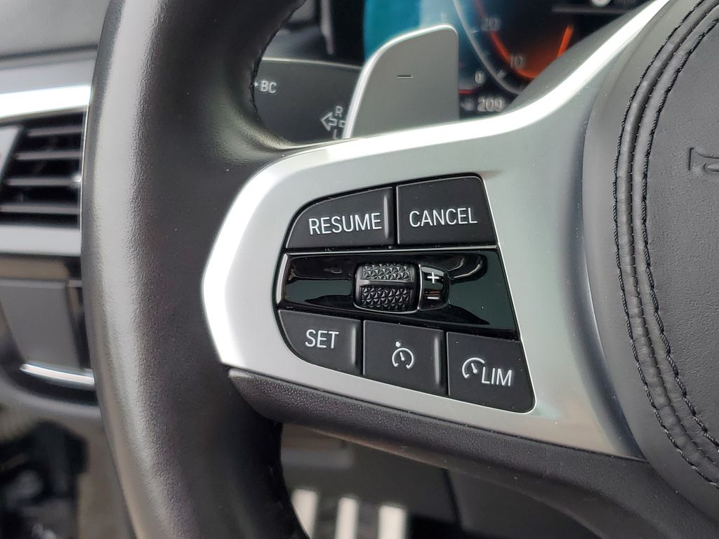2021 BMW 5 Series 540i - Photo 11