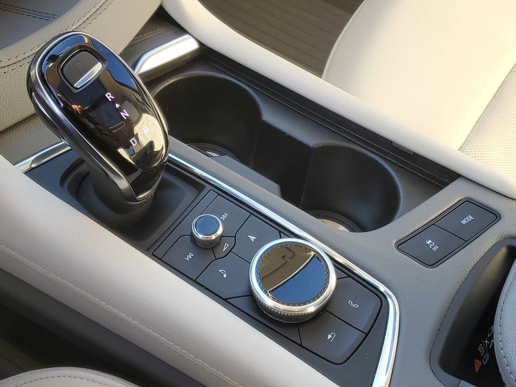 2024 Cadillac XT6 Premium Luxury - Photo 19