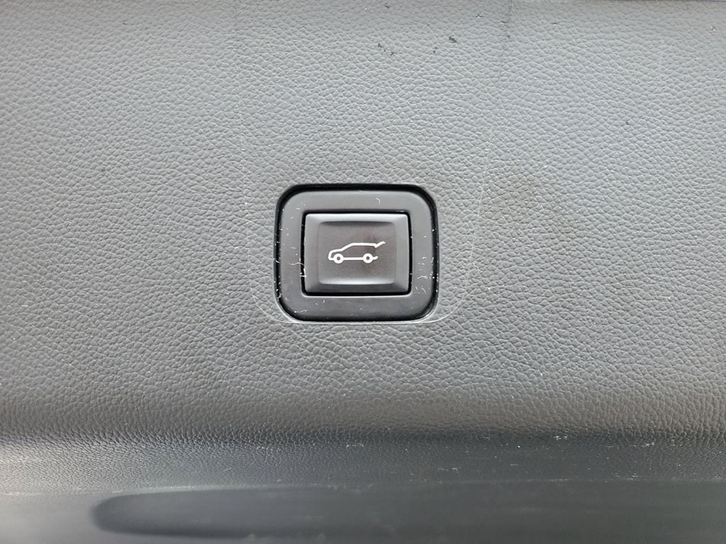 2023 Chevrolet Traverse RS - Photo 34