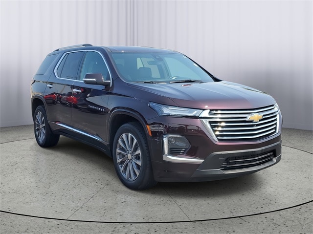 Used 2022 Chevrolet Traverse Premier with VIN 1GNERKKW6NJ174138 for sale in Owosso, MI