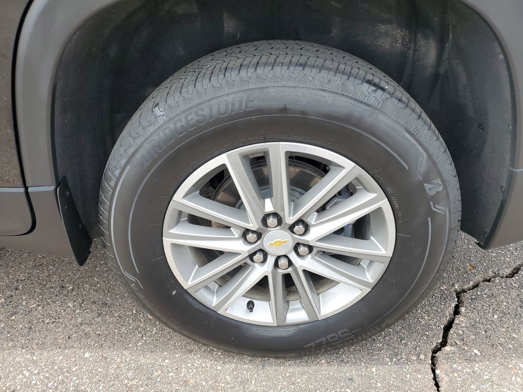 2023 Chevrolet Traverse 1LT - Photo 31