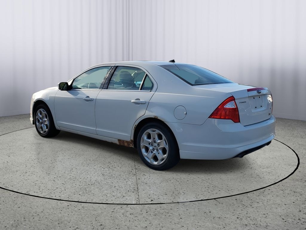 Used 2010 Ford Fusion SE Sedan