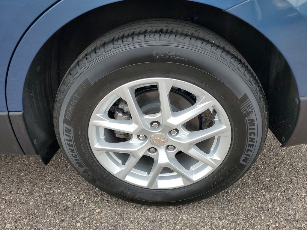 2024 Chevrolet Equinox LT - Photo 31