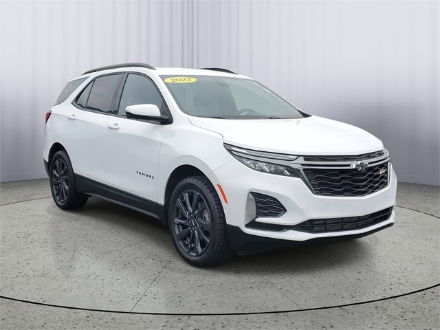 Used 2022 Chevrolet Equinox RS with VIN 3GNAXWEV2NS186381 for sale in Owosso, MI