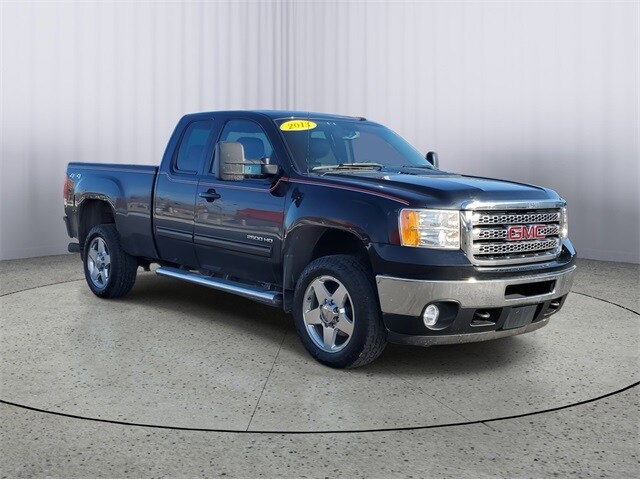 Used 2013 GMC Sierra 2500HD SLT with VIN 1GT221E89DZ208189 for sale in Owosso, MI
