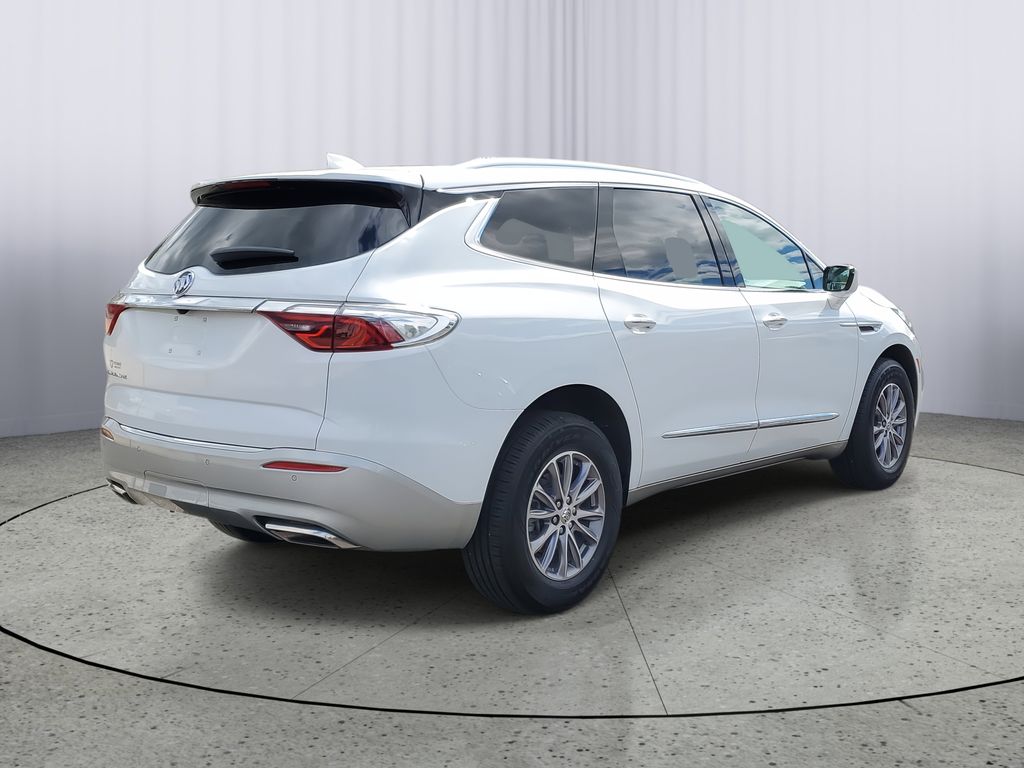 2023 Buick Enclave Essence photo 3