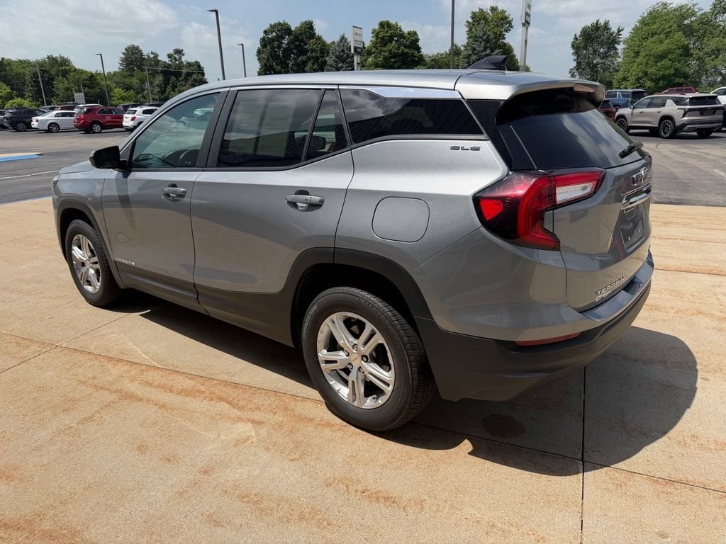 2024 GMC Terrain SLE - Photo 5