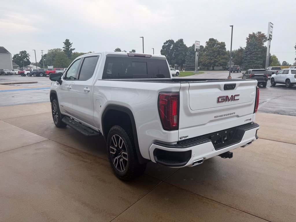 2026 GMC Sierra 1500 AT4 - Photo 5