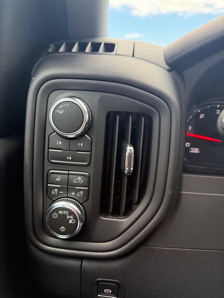 2026 GMC Sierra 2500HD Pro - Photo 16