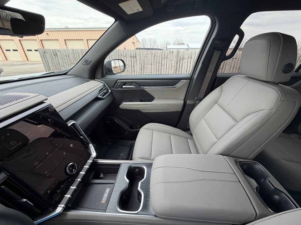 2026 GMC Acadia Elevation - Photo 9