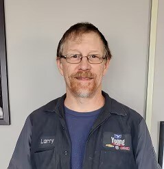 Staff member LARRY JOHNSON from ID_4ba015
