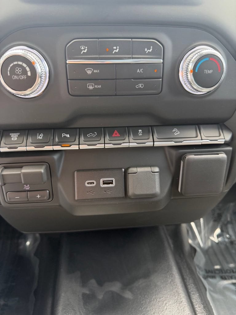 2026 GMC Sierra 2500HD Pro - Photo 20