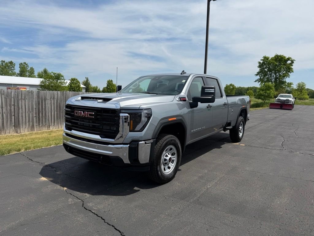 2026 GMC Sierra 4WD Crew Cab Standard Box Pro's photo