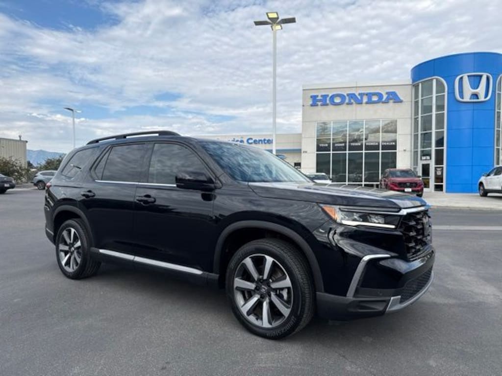 Used 2024 Honda Pilot Touring SUV
