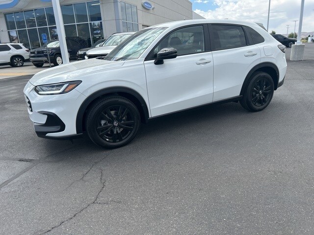 2026 Honda HR-V Sport photo 2