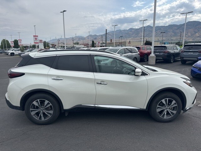 2023 Nissan Murano SV photo 4