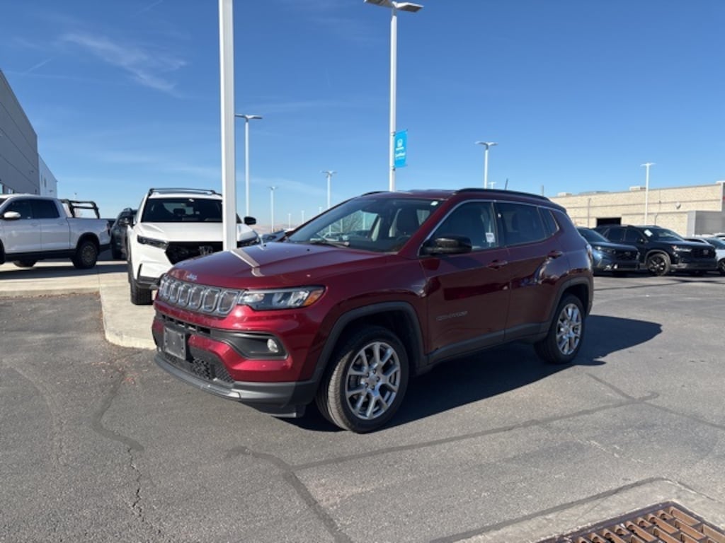 Used 2022 Jeep Compass Latitude Lux SUV