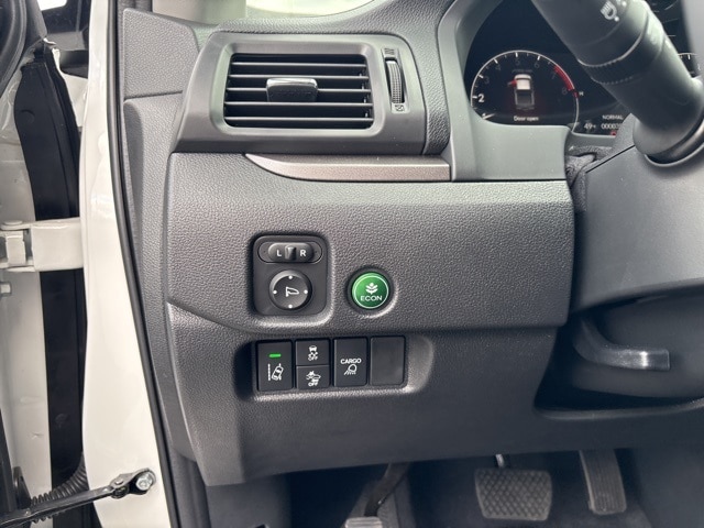 2025 Honda Ridgeline Sport - Photo 13