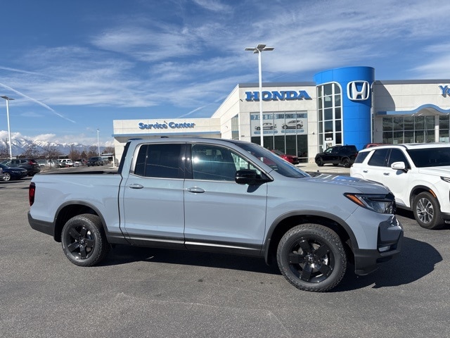 2026 Honda Ridgeline Black Edition 2-Tone's photo