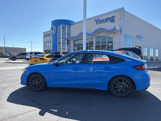 2024 Honda Civic Sport Touring Hatchback photo 2