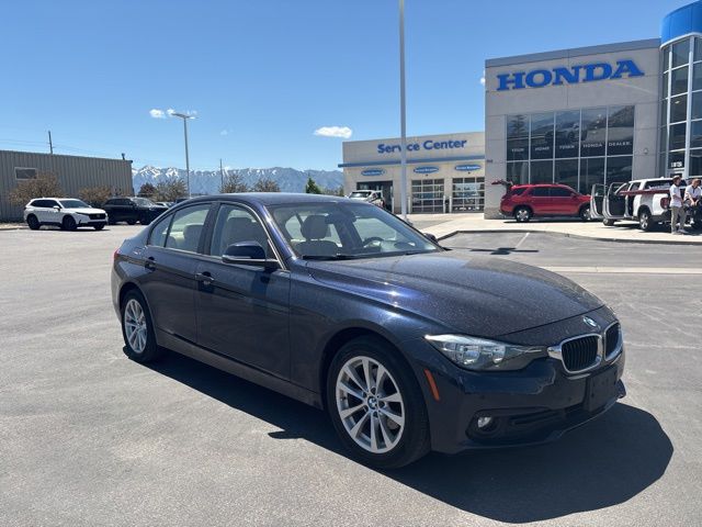 2016 BMW 3 Series 320i xDrive Sedan's photo