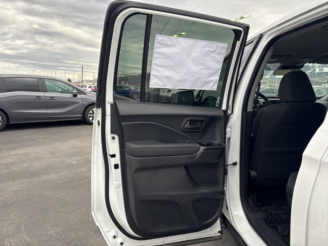 2025 Honda Ridgeline Sport - Photo 19