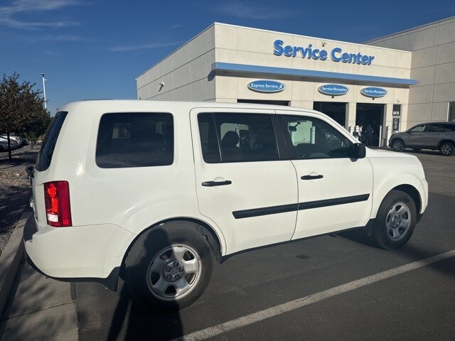 2014 Honda Pilot LX photo 4
