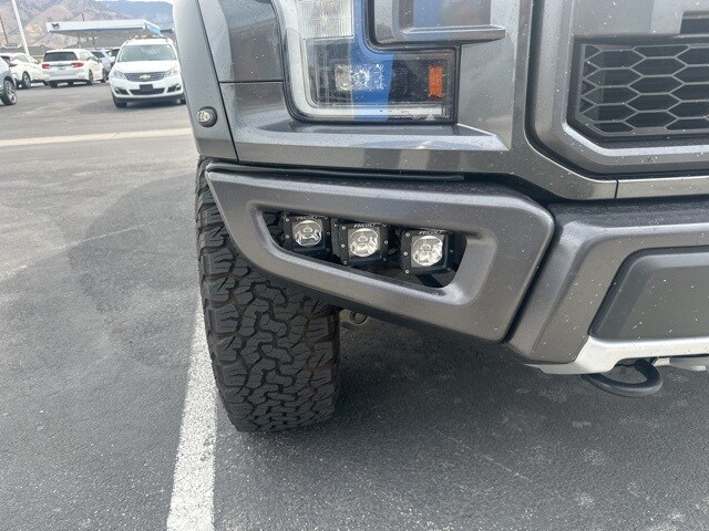 2020 Ford F-150 Raptor photo 4