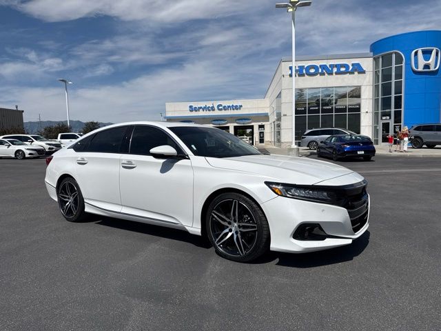 2022 Honda Accord 2.0T Touring Auto's photo