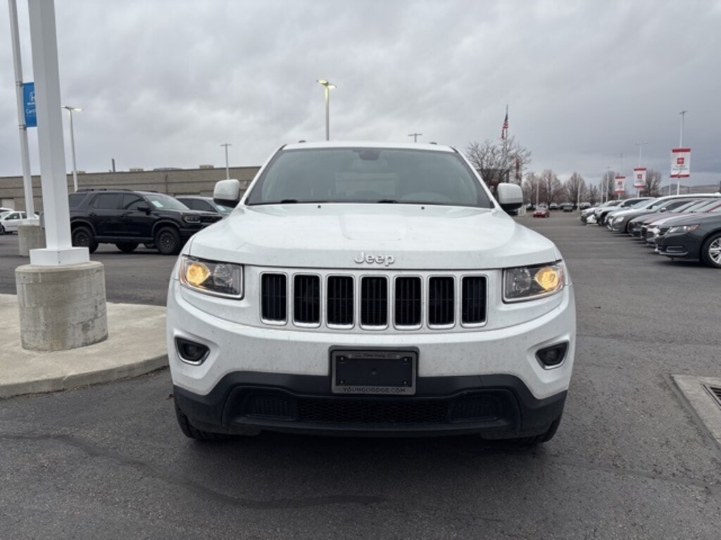 Used 2016 Jeep Grand Cherokee Laredo SUV