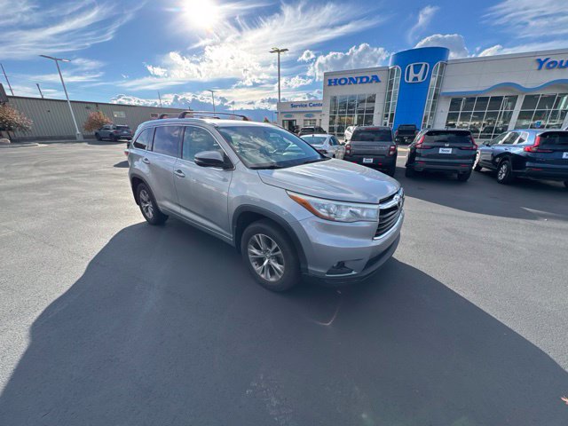 Used 2015 Toyota Highlander XLE V6 SUV