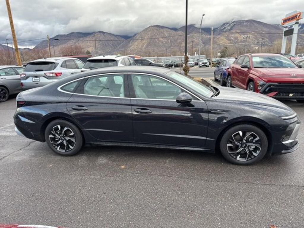 Used 2024 Hyundai Sonata SEL Sedan