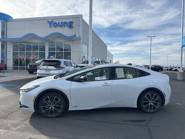 2024 Toyota Prius XLE's photo