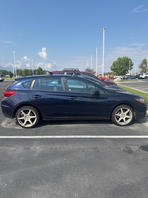 2019 Subaru Impreza 2.0i photo 3